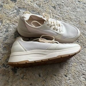 Banana Republic Sneakers